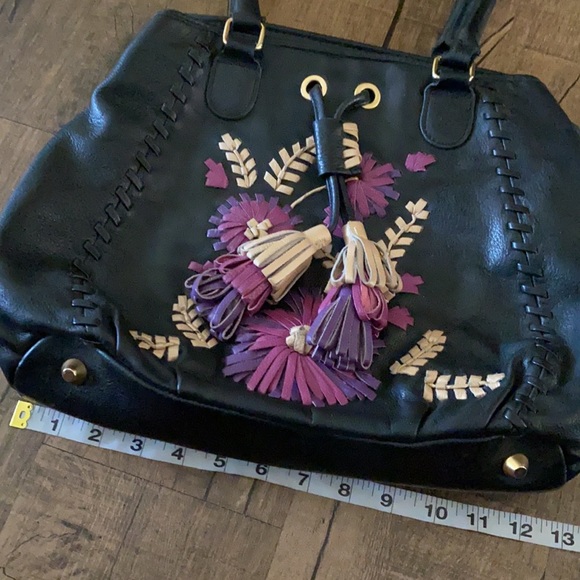 Isabella Fiore Floral Design Leaather Shoulder Bag - Picture 13 of 17